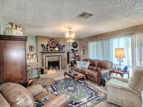 573 E Avenue J1, Lancaster, CA 93535 photo 18
