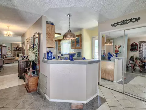 573 E Avenue J1, Lancaster, CA 93535 photo 10