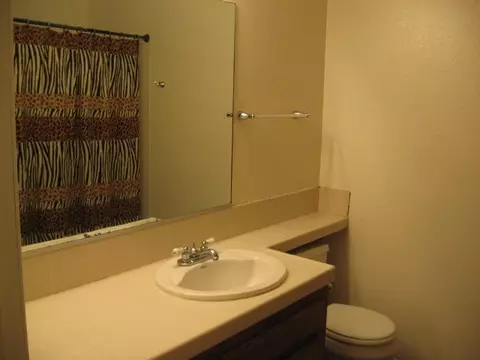 37635 31st St E, Palmdale, CA 93550 photo 4