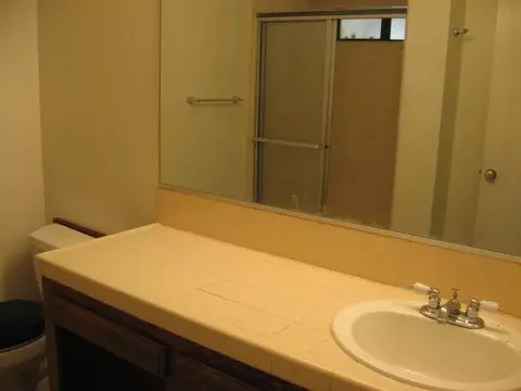 37635 31st St E, Palmdale, CA 93550 photo 2
