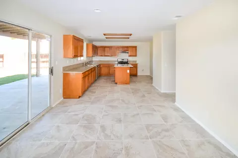 45443 Lamar Ave, Lancaster, CA 93534 photo 6