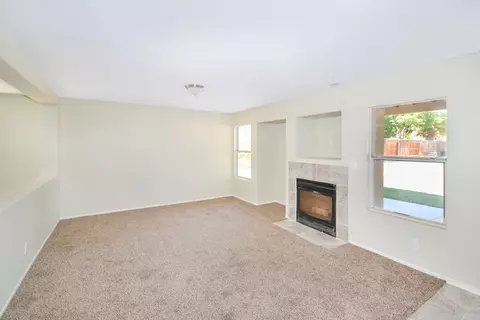 45443 Lamar Ave, Lancaster, CA 93534 photo 4