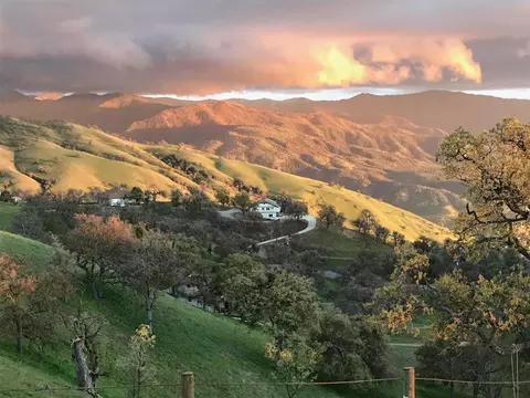 18300 Jacks Hill Rd, Tehachapi, CA 93561 photo 2
