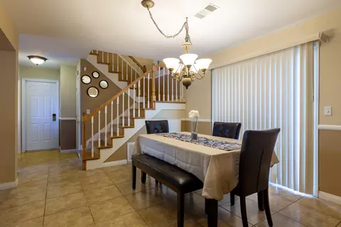 3810 Gem Ct, Lancaster, CA 93536 photo 11