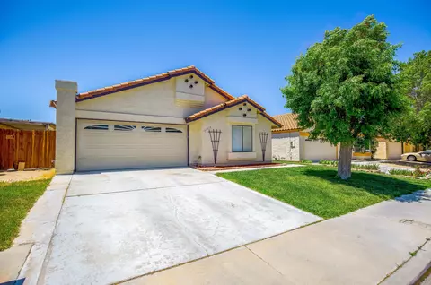 37515 37th St, Palmdale, CA 93550 photo 3