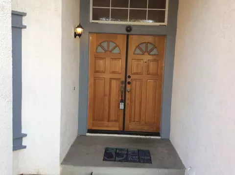 2110 E Nugent St, Lancaster, CA 93535 photo 2