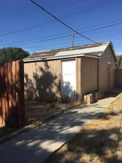 16124 H St, Mojave, CA 93501 photo 10
