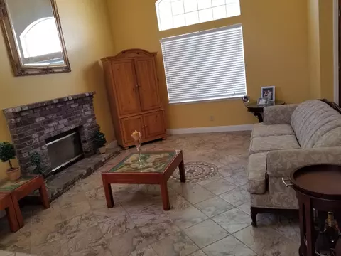 43528 E 11th St, Lancaster, CA 93535 photo 3