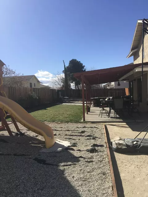 1114 Regents St, Lancaster, CA 93534 photo 41