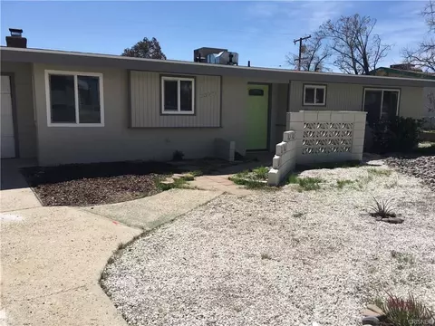 23931 Guajome Rd, Apple Valley, CA 92307 photo 1