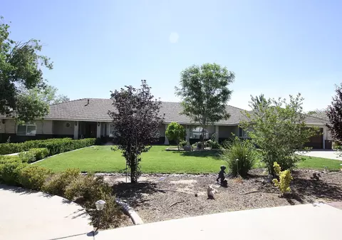 42460 30th St W, Lancaster, CA 93536 photo 2
