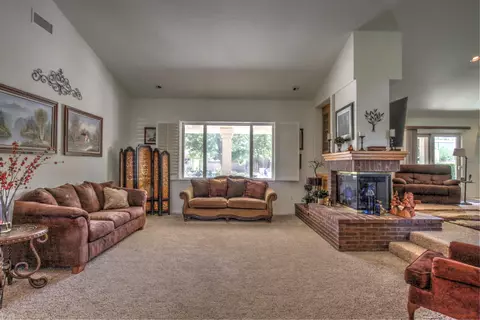 42460 30th St W, Lancaster, CA 93536 photo 4