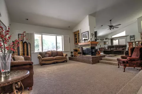42460 30th St W, Lancaster, CA 93536 photo 3