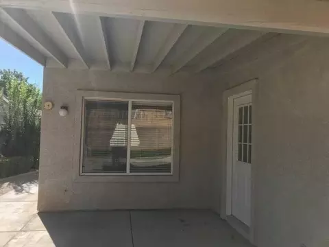 2717 End Ct, Lancaster, CA 93536 photo 9