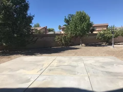 2717 End Ct, Lancaster, CA 93536 photo 6