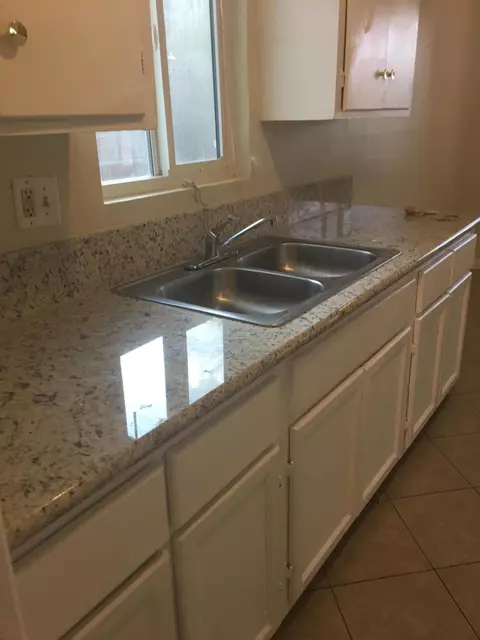 324 E Avenue R6, Palmdale, CA 93550 photo 5