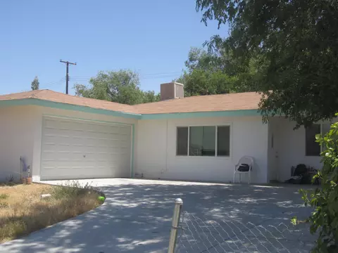 324 E Avenue R6, Palmdale, CA 93550 photo 3