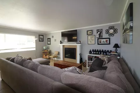 21470 Mission St, Tehachapi, CA 93561 photo 5