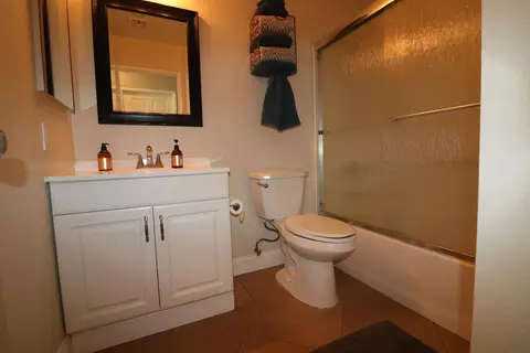 21470 Mission St, Tehachapi, CA 93561 photo 19