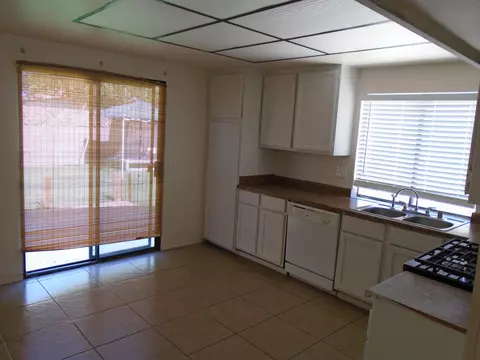 37012 32nd St E, Palmdale, CA 93550 photo 15