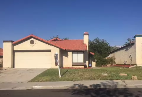 37012 32nd St E, Palmdale, CA 93550 photo 1
