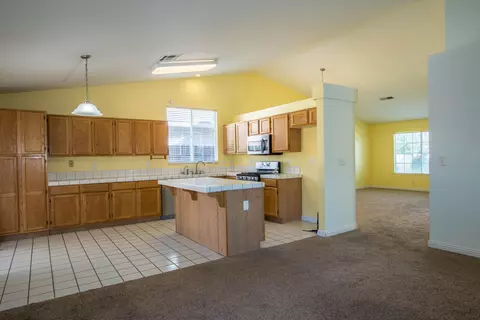 3339 Kudos Ct, Lancaster, CA 93535 photo 8