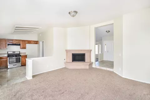 2157 Willowbrook Ave, Palmdale, CA 93551 photo 4