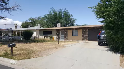 38709 E 4th St, Palmdale, CA 93550 photo 3