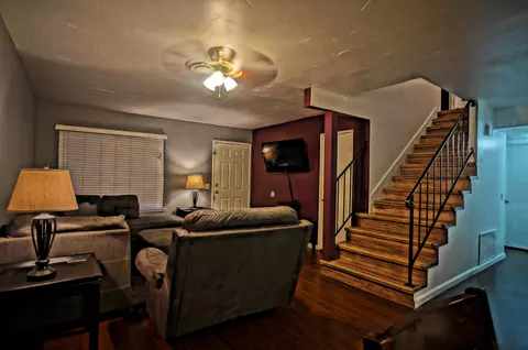 37657 E 29th St, Palmdale, CA 93550 photo 3