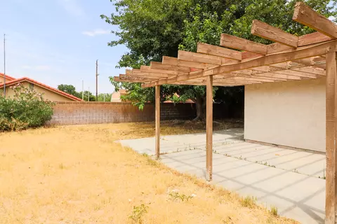 1541 E Lingard St, Lancaster, CA 93535 photo 30