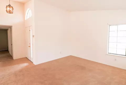1541 E Lingard St, Lancaster, CA 93535 photo 8