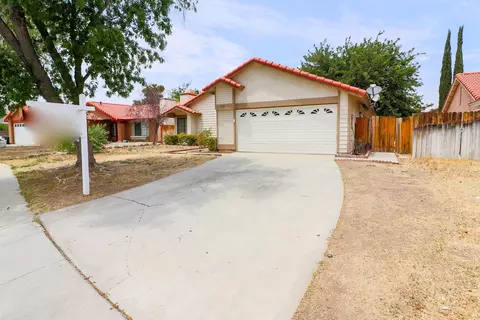 1541 E Lingard St, Lancaster, CA 93535 photo 1