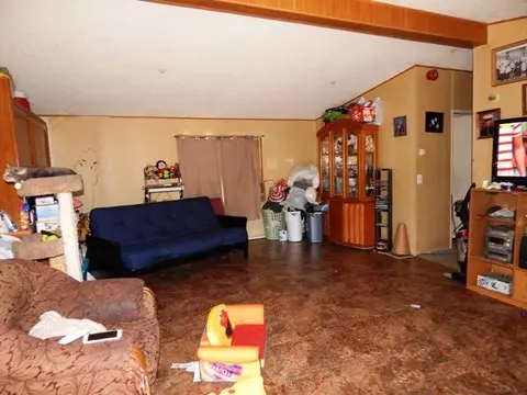 48605 E 100th St, Lancaster, CA 93535 photo 2
