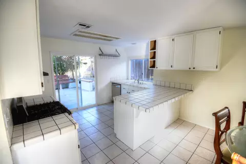 37702 Dixie Dr, Palmdale, CA 93550 photo 8