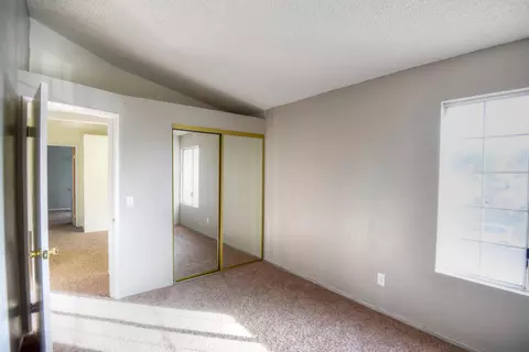 37702 Dixie Dr, Palmdale, CA 93550 photo 19