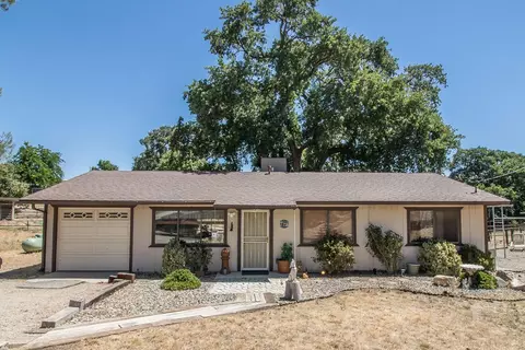 22120 Lilac St, Tehachapi, CA 93561 photo 1