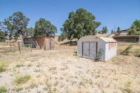 22120 Lilac St, Tehachapi, CA 93561 photo 24