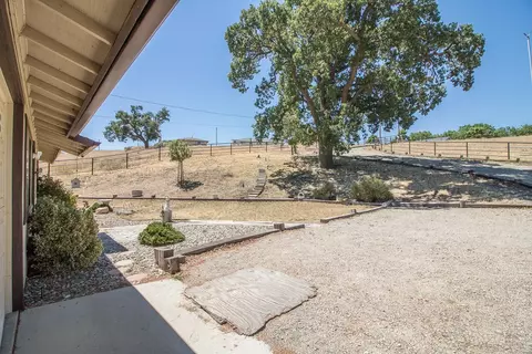 22120 Lilac St, Tehachapi, CA 93561 photo 23