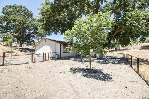 22120 Lilac St, Tehachapi, CA 93561 photo 33
