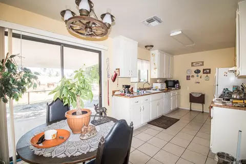 22120 Lilac St, Tehachapi, CA 93561 photo 8