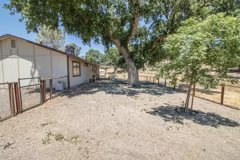 22120 Lilac St, Tehachapi, CA 93561 photo 32
