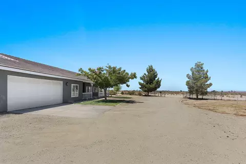 45909 37th St E, Lancaster, CA 93535 photo 32