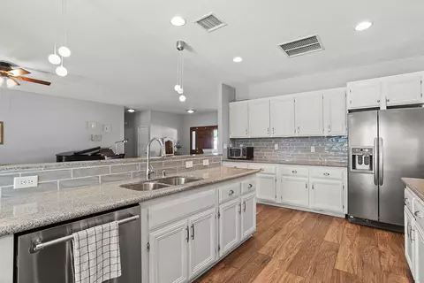 45909 37th St E, Lancaster, CA 93535 photo 9