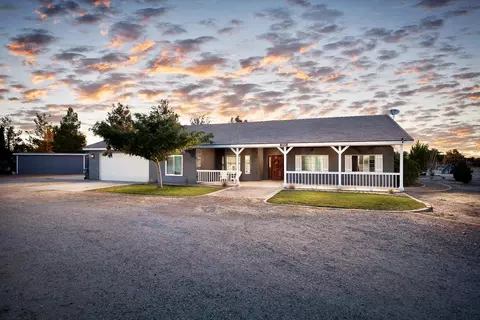 45909 37th St E, Lancaster, CA 93535 photo 1