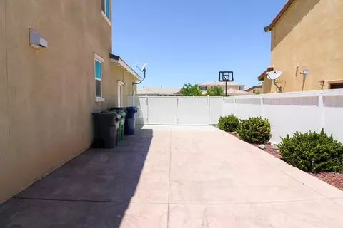 44902 Dusty Rd, Lancaster, CA 93536 photo 33