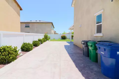 44902 Dusty Rd, Lancaster, CA 93536 photo 34