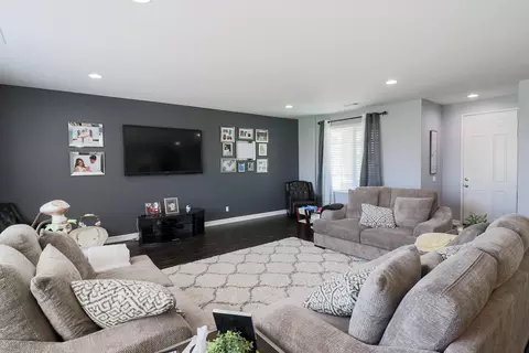 44902 Dusty Rd, Lancaster, CA 93536 photo 8