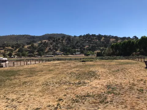 23371 Lakeview Dr, Tehachapi, CA 93561 photo 38