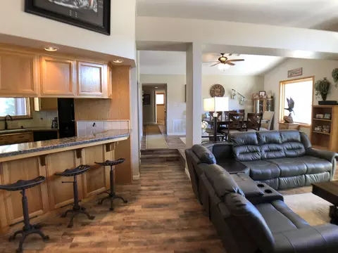23371 Lakeview Dr, Tehachapi, CA 93561 photo 10
