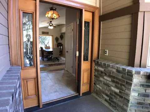 23371 Lakeview Dr, Tehachapi, CA 93561 photo 4